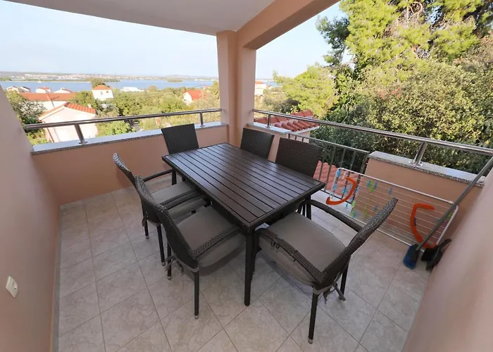 Apartman Bobic *